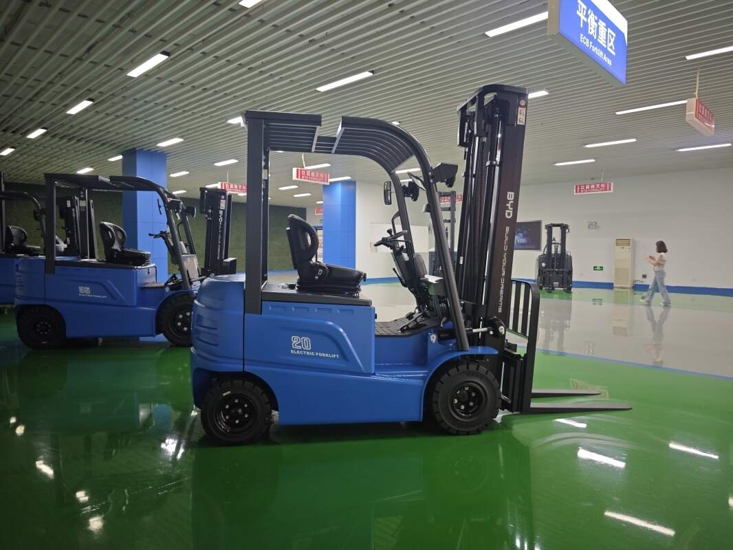 钦州电动堆高车报价差异为什么这么大？一文看懂