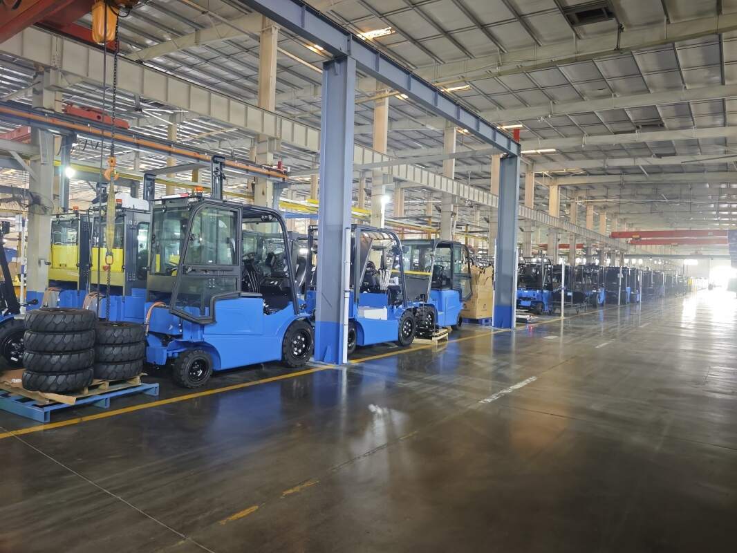 电动叉车和柴油叉车哪个更省？防城港仓储仓库算了笔账