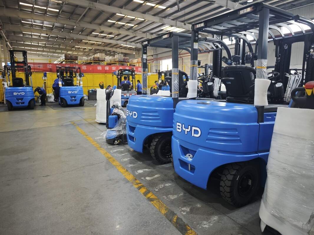 新手买比亚迪锂电叉车，河池老手给出的选型建议