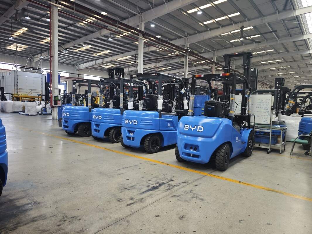 百色比亚迪四支点电动叉车冬天续航怎么样？低温工况参考